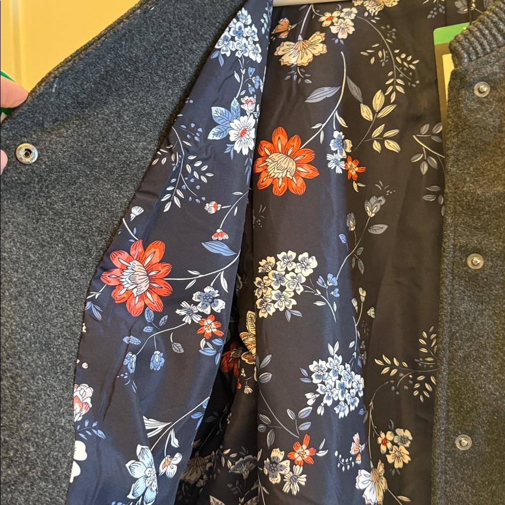 NWT “Well Worn” brand Women’s Black Bomber Jacket Floral Lining Snap Front Large - Picture 6 of 6